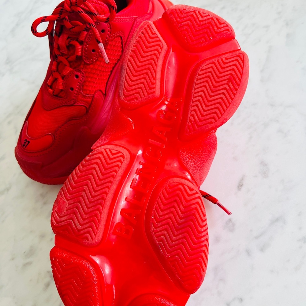 Balenciaga Red Sneakers with Chunky Sole and Sock-Like Fit - Picture 5 of 5